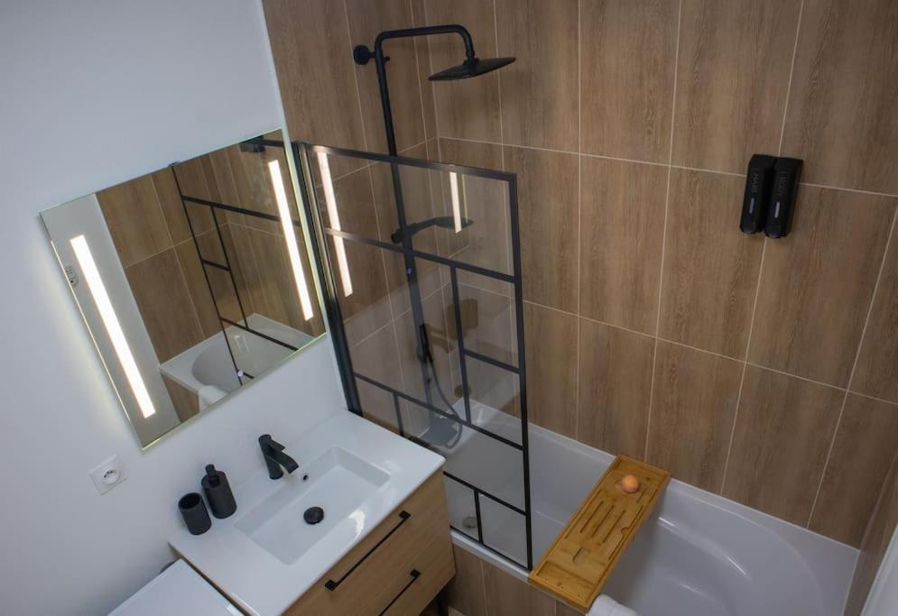 Luxury Apartment «Le Jurassien», Gex-Geneve Cessy Buitenkant foto